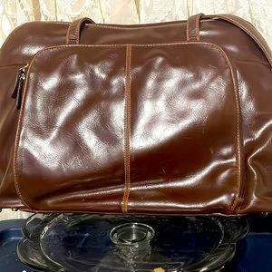 Buxom laptop bag